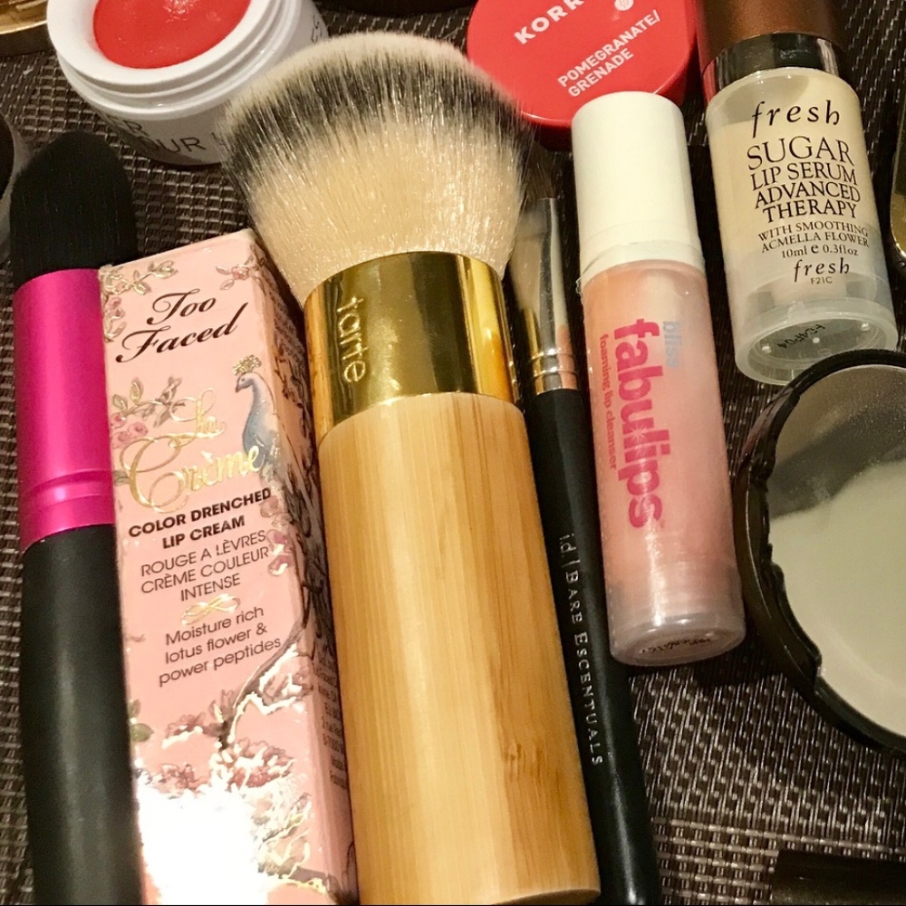 new Tarte foundation finish bamboo brush $20